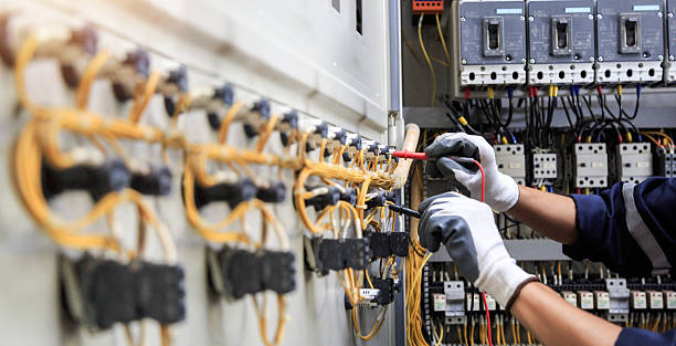 Professional Electrician technician working in Carolina Shores, NC